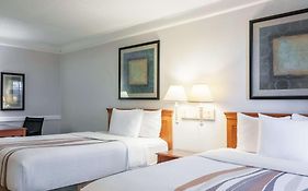 La Quinta Inn By Wyndham New Orleans West Bank / Gretna