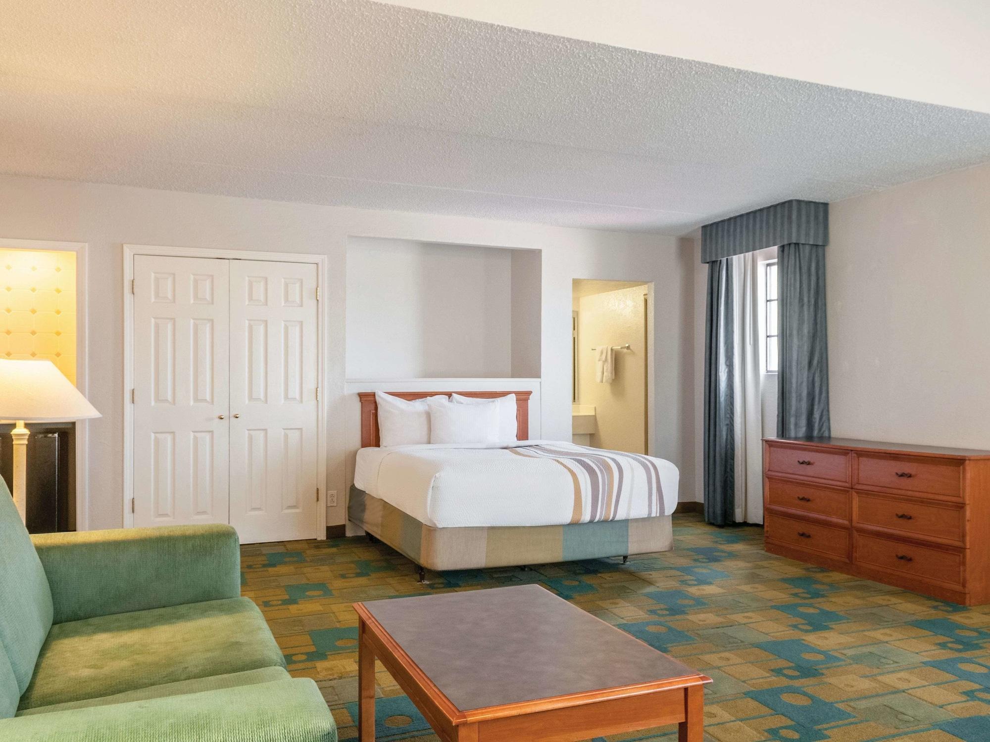 La Quinta Inn By Wyndham New Orleans West Bank / Gretna Extérieur photo