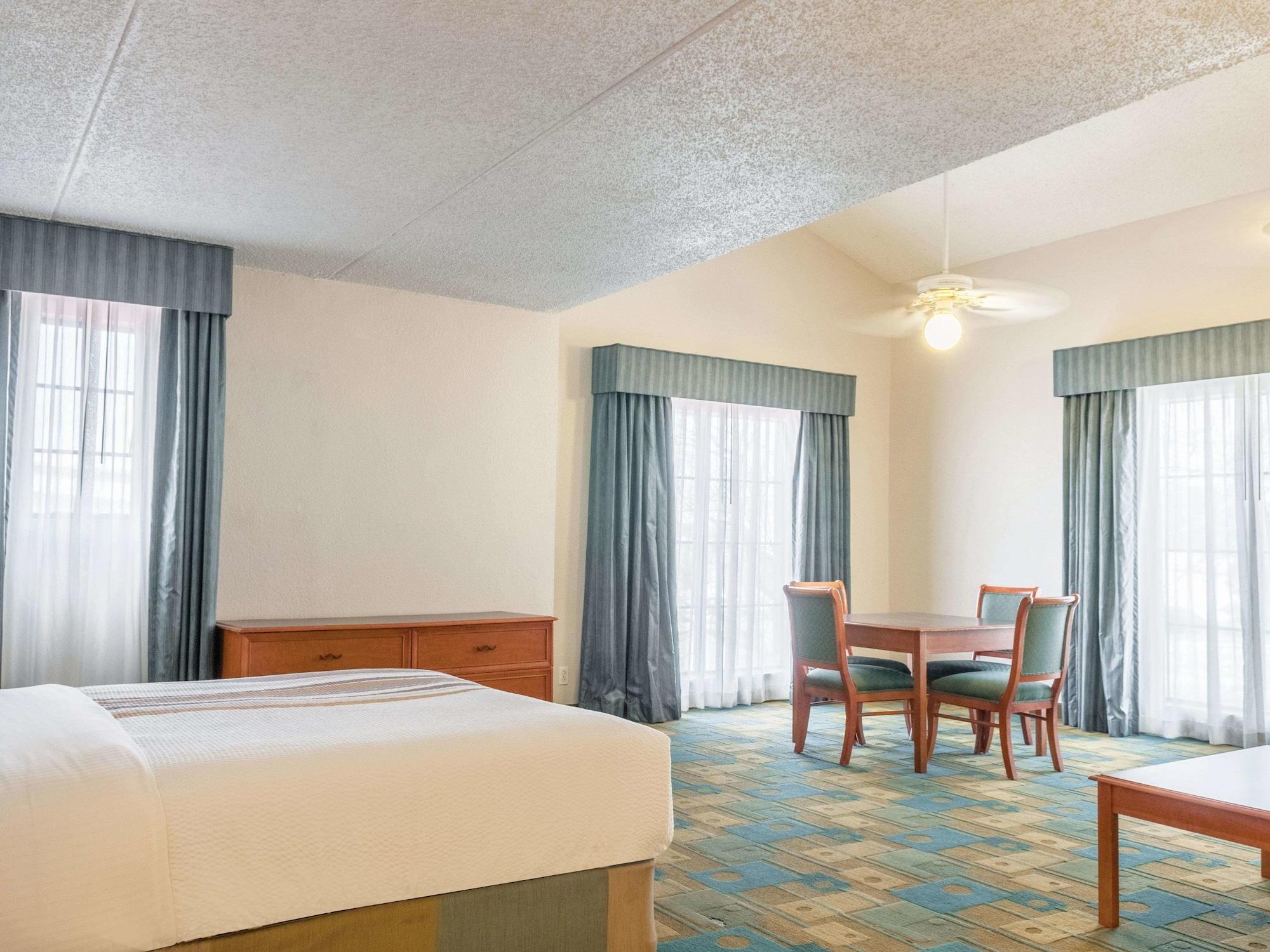 La Quinta Inn By Wyndham New Orleans West Bank / Gretna Extérieur photo