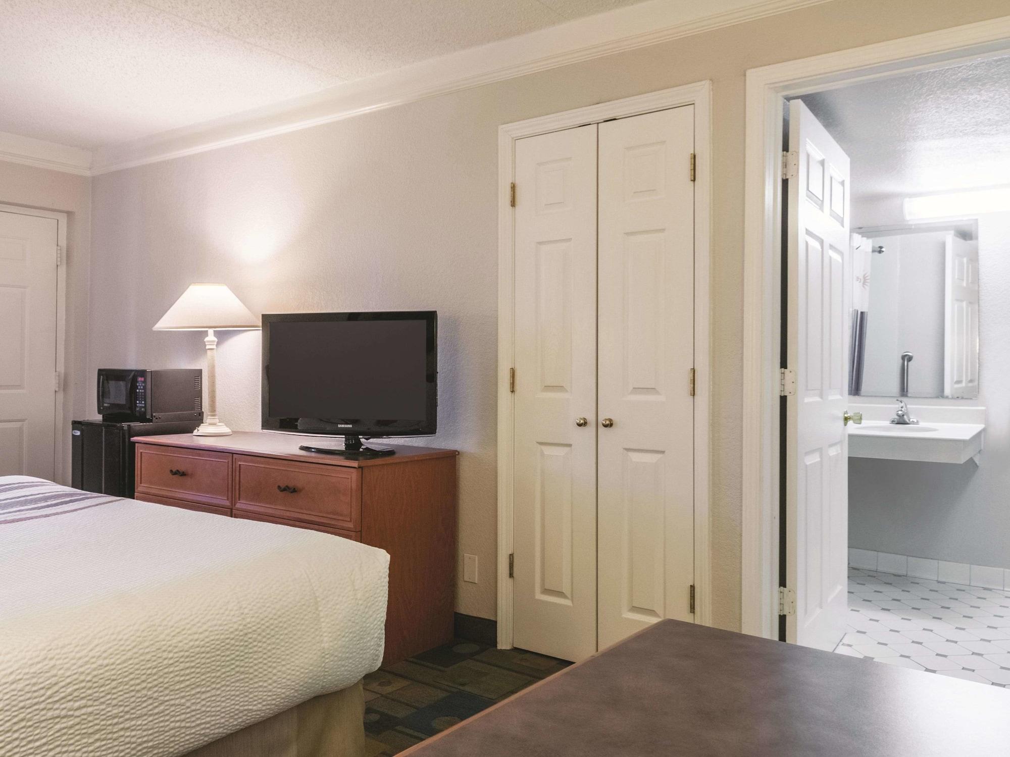 La Quinta Inn By Wyndham New Orleans West Bank / Gretna Extérieur photo